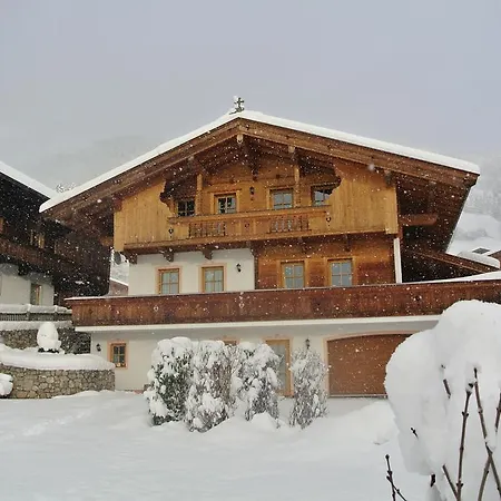Studio Schwarzenauer *